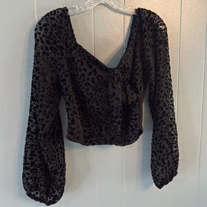 Sadie & Sage Black Cropped Animal‎ Print Size M Goth Romantic Fairy Witchy Soft